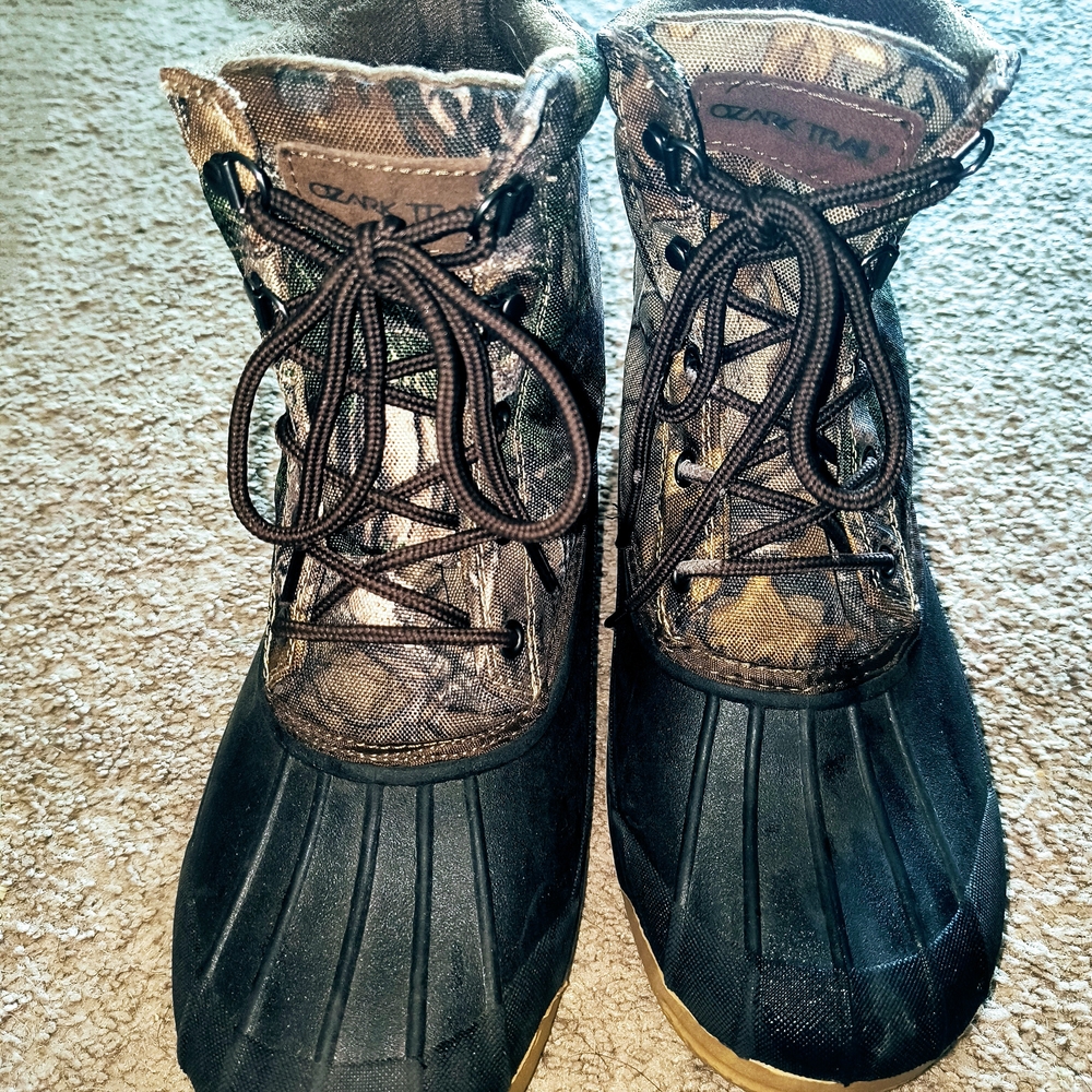 Ozark Trail Camouflage Duck Boots SZ 5